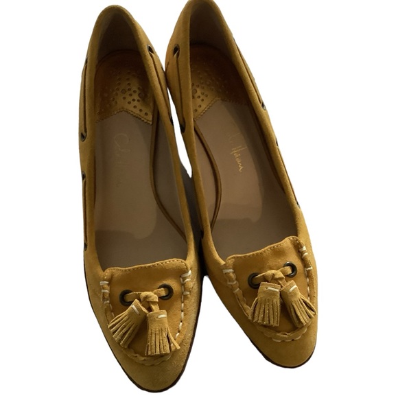 Cole Haan Wedge in mustard yellow suede size 7 EUC - Picture 5 of 6